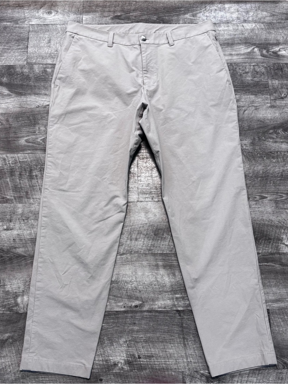 Lululemon Slim Fit Trouser Stretch Cotton VersaTwill Mojave Tan Mens Sz. 36